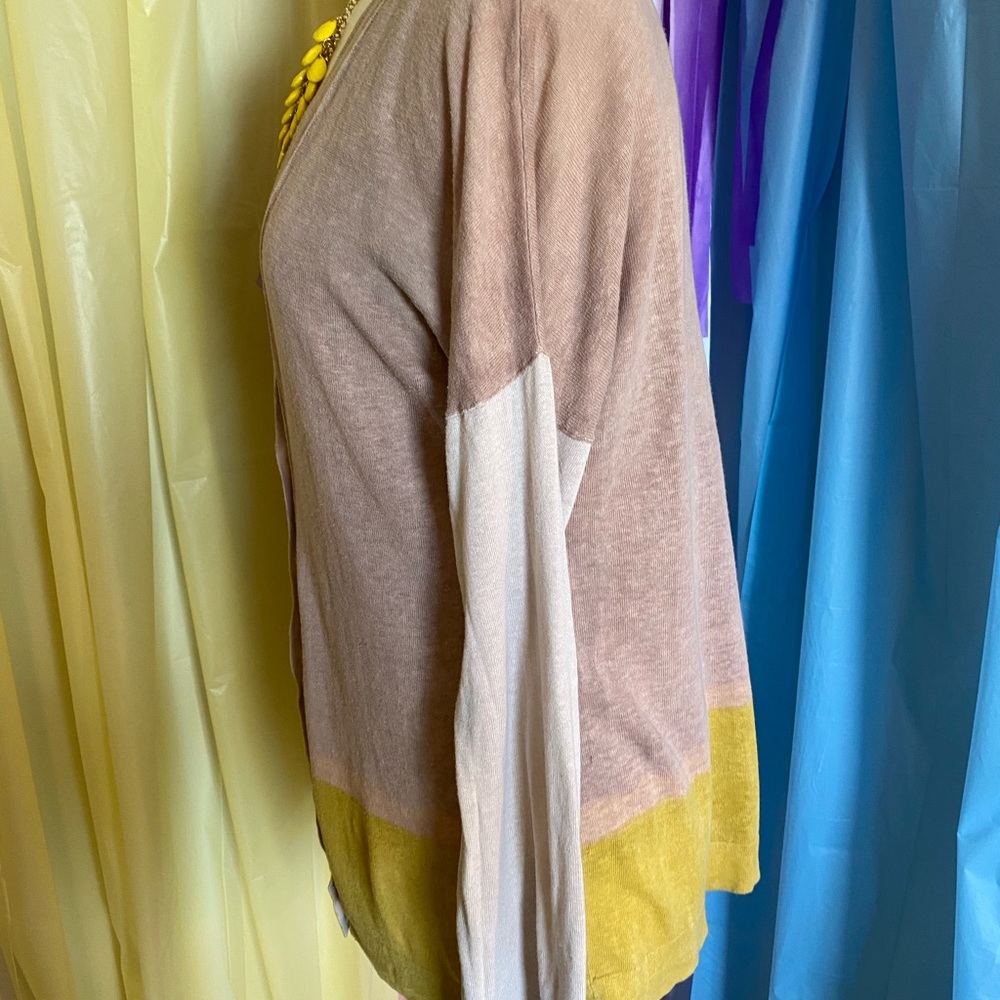 Color Block Cardigan - Picture 3 of 9